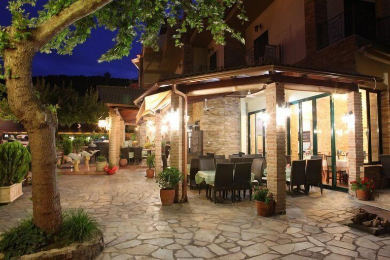 Exterior & Views 2, Delfini Hotel, West Greece