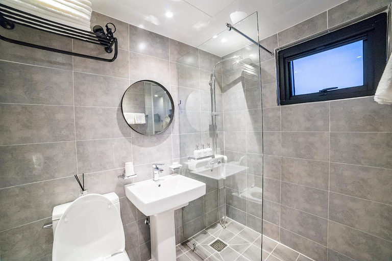 Bathroom 3, Wooyeon Handong Private Pension, Jeju