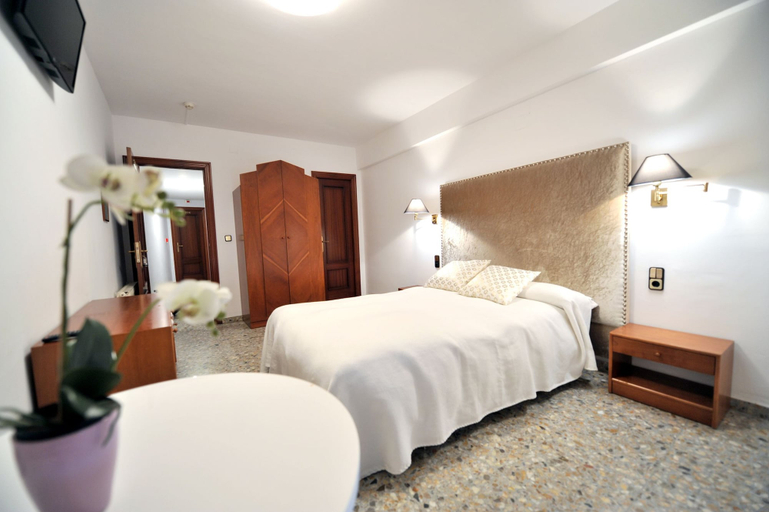 Bedroom 5, La Carrasca, Huesca