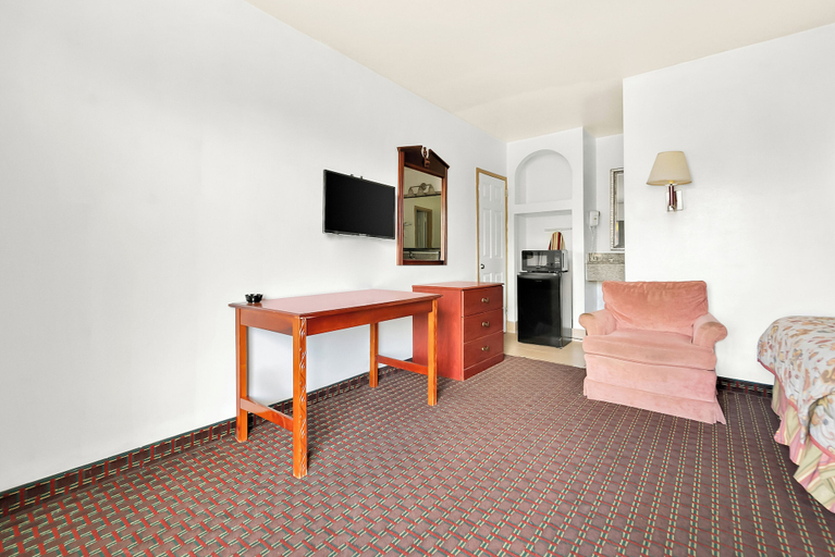Others 5, Capitol Inn And Suites, Montgomery