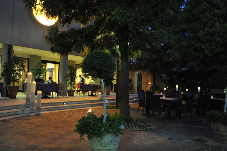 Exterior & Views, Miceneo Palace Hotel, Matera