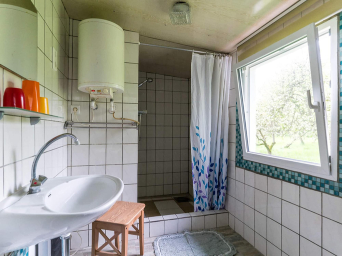 Bathroom 4, Family-Friendly Home with Garden, Nordwestmecklenburg