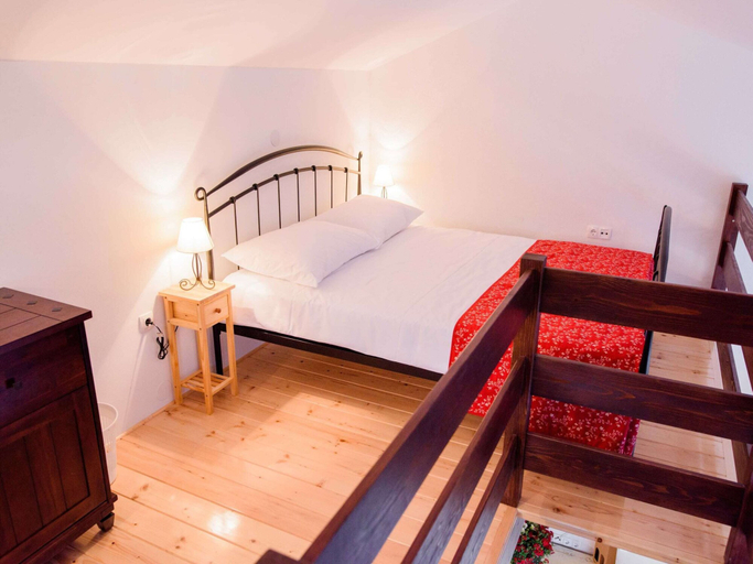Bedroom 3, Peaceful Retreat in a Hill Landscape near Split, Dugopolje