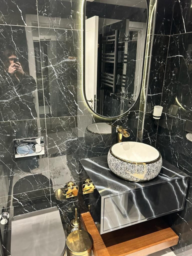Bathroom 5, Zeytin Hotel, Bakırköy