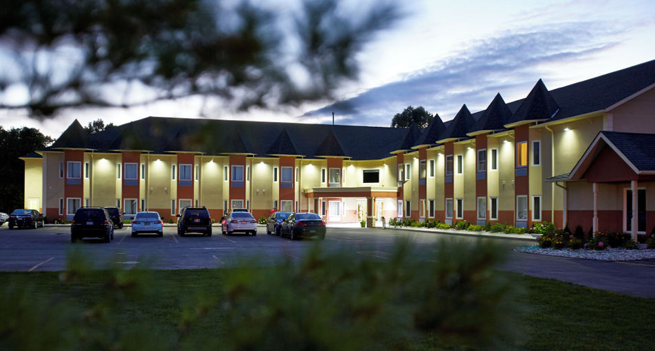 Exterior & Views 2, Quality Inn Southampton, Lake Hurron