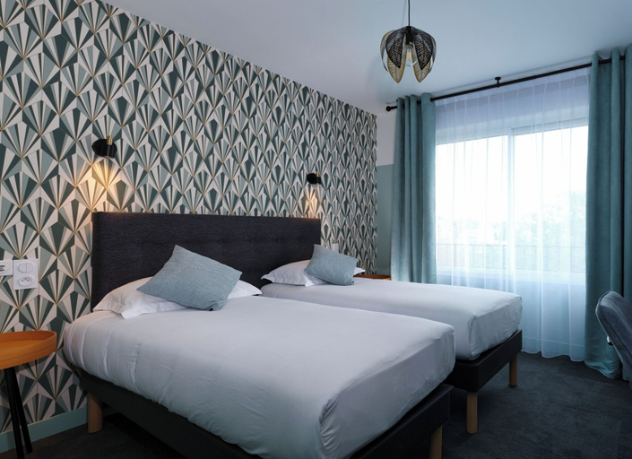 Bedroom 3, The Originals Boutique, Hôtel Spa Le Triton, Roscoff, Finistère