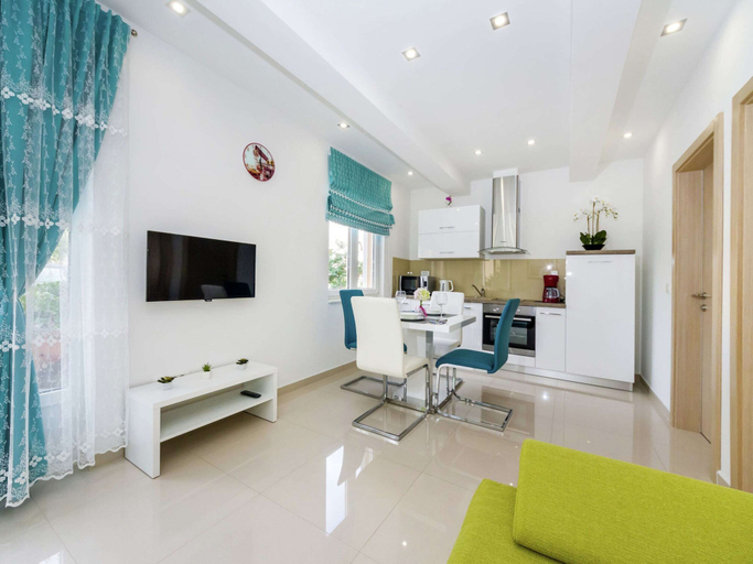 Others 5, Luxury Apartment in Zadar With Covered Terrace, Zadar
