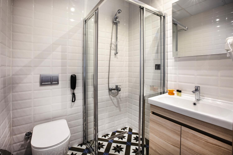 Bathroom 3, Eliada Hotel, Kuşadası