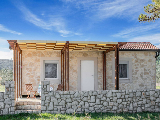Exterior & Views 2, Secluded Holiday Home in Pašman near Sea, Pašman