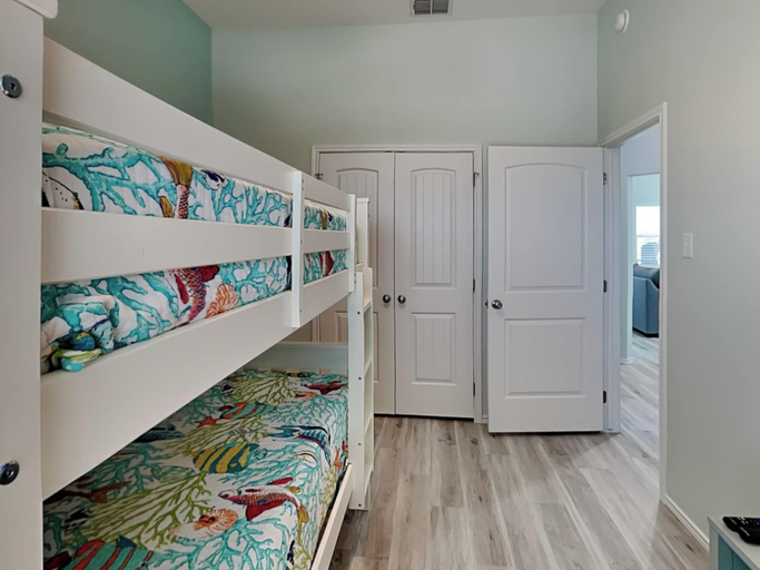 Bedroom 3, Pelican's Landing, Aransas