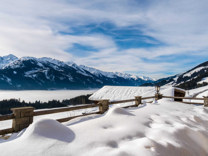Others 5, Sunlit Apartment near Ski Area in Hollersbach im Pinzgau, Zell am See