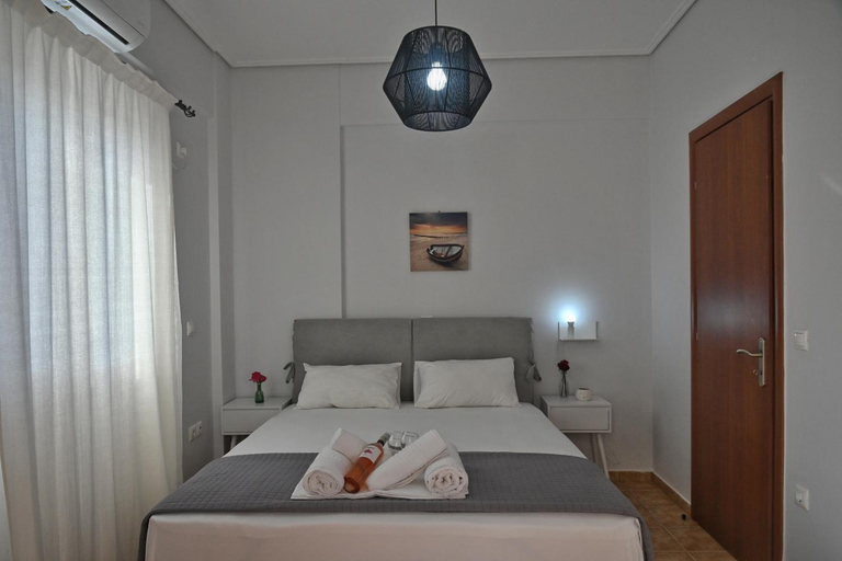 Bedroom 3, Lagouvardos Apartments, Peloponnese