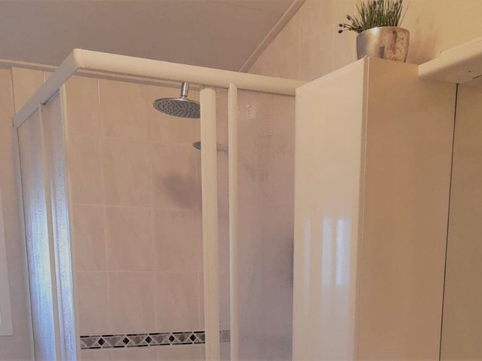 Bathroom 3, Holiday Home in Voorthuizen Near Veluwe Forest, Barneveld