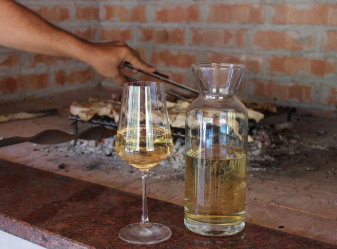 Food & Drinks, Villa Ivka, Ploče