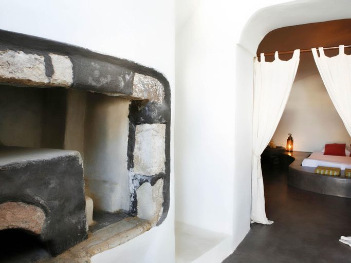 Bedroom 2, Extravagant Villa in Megalochori, South Aegean
