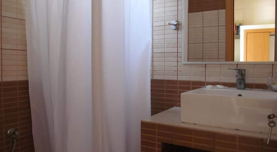 Bathroom 5, Panorama Studios, South Aegean