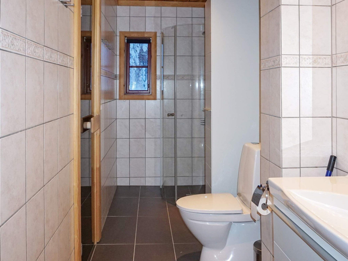 Bathroom 3, 4 Star Holiday Home in Salen, Malung