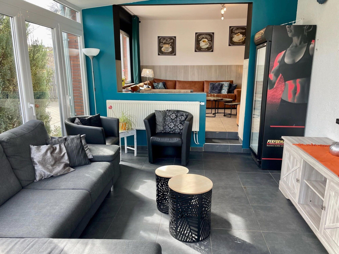 Others 5, Holiday Home in Moutouyet With Pool & Sauna, Liège