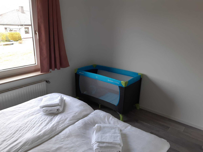 Bedroom 5, D&B staycation Ferienpark, Schwalm-Eder-Kreis