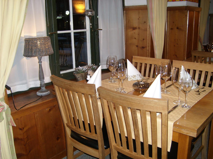 Food & Drinks 4, Hotel Danis, Albula