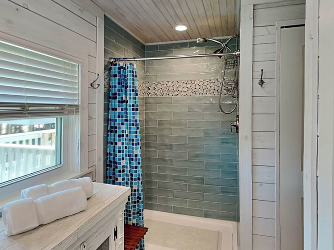 Others 4, Bayview Bungalow, Aransas