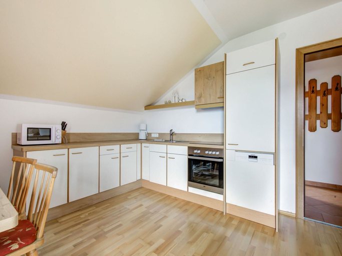 Others 5, Apartment in Hainzenberg in a ski area, Schwaz