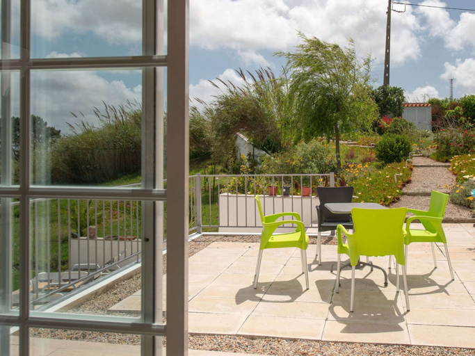 Others 4, Oceanview Cliff Retreat, Caldas da Rainha