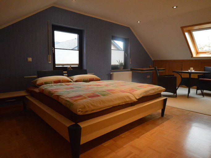 Bedroom 2, Spacious Apartment near Forest in Emmelbaum, Eifelkreis Bitburg-Prüm