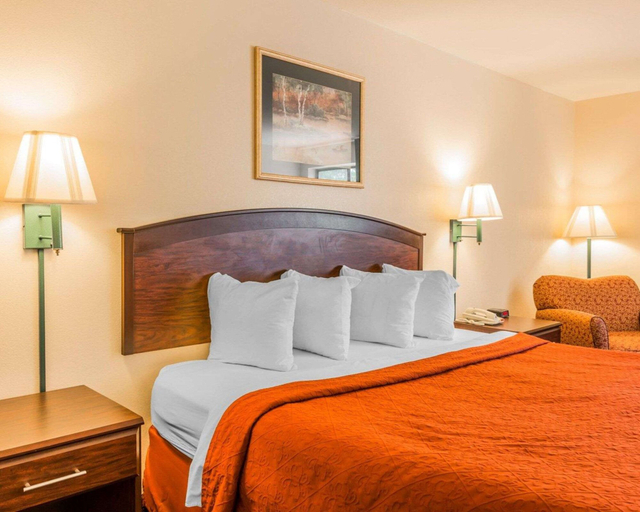 Bedroom 3, Quality Inn Pell City I-20 exit 158, Saint Clair