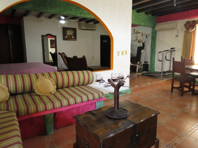 Others 5, Hotel La Hacienda, Santiago