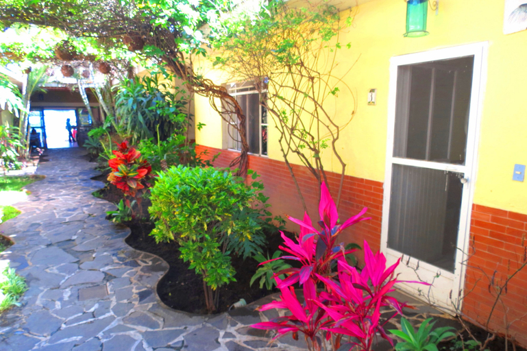 Exterior & Views 2, Ajijic Plaza Suites, Chapala