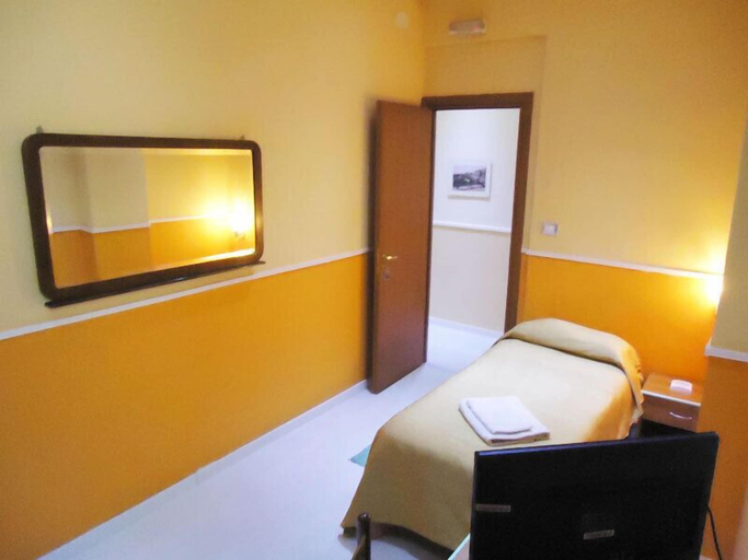 Bedroom 2, Hotel Gorizia, Catania