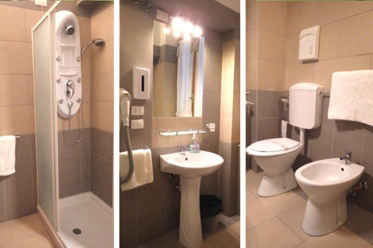 Bathroom, Hotel Flowers, Pistoia
