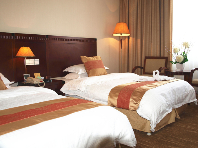 Bedroom 2, Century Hotel Taicang, Suzhou