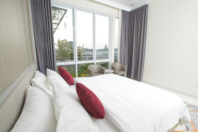 Bedroom 13