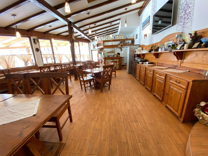 Food & Drinks 3, Pensiunea Pasul Clabucetului, Predeal