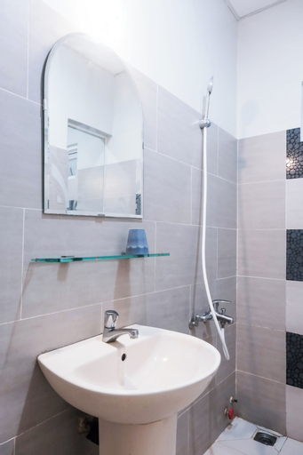 Bathroom 6