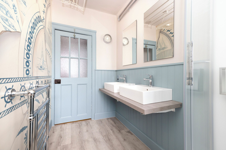 Bathroom 4, JOIVY Eclectic & Design Led 3Br Apt Near Edinburgh Castle, Edinburgh