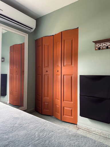 Bedroom 3, Sonsoleá Host