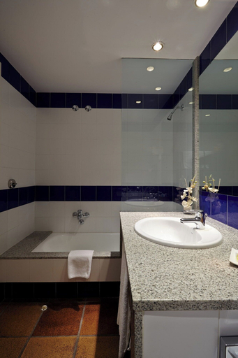 Bathroom 3, Hotel Villa Blaumar, Girona