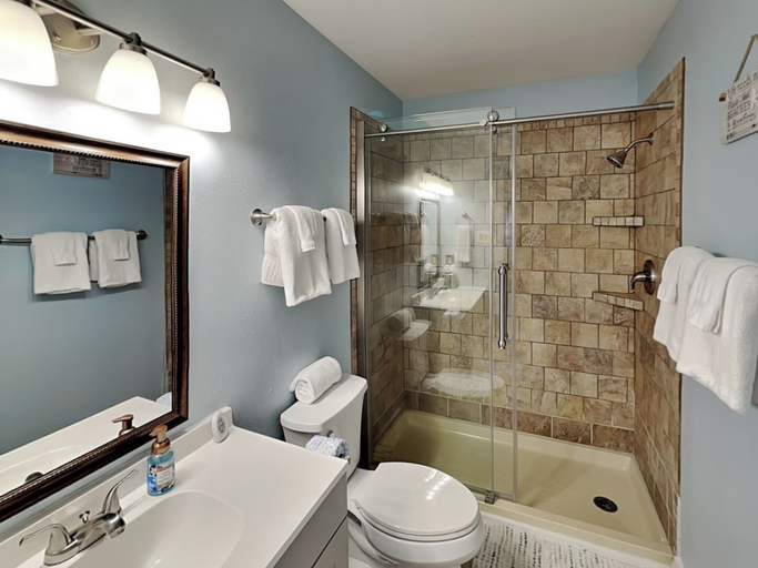 Bathroom 4, The Driftwood by Silver Sands Vacation Rentals, Nueces