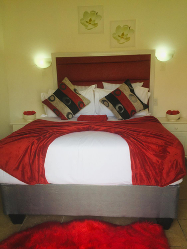 Others 3, Sinesan Guesthouse, Sedibeng
