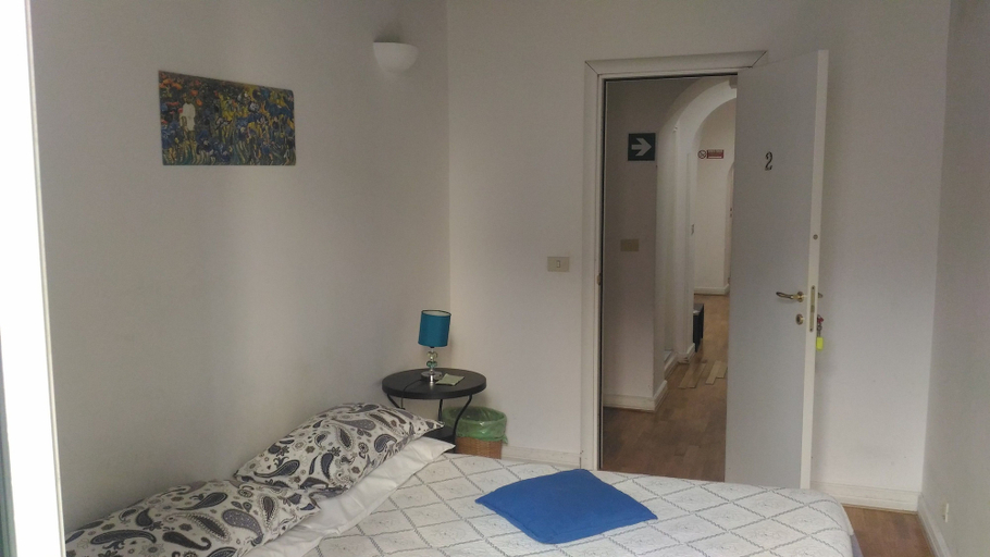 Bedroom 2, Domus Del Corso Spagna, Roma