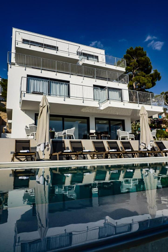 5, Villa Colomba a luxury villa in Brela, seafront, Brela