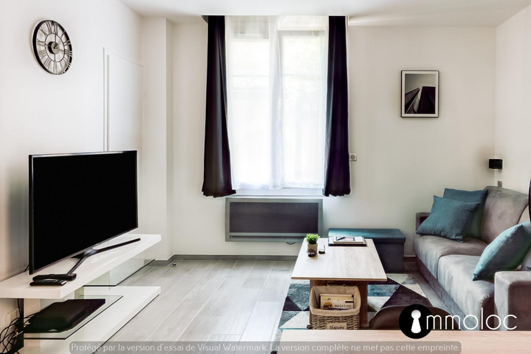 Others 2, Hyper central studio 2 minutes walk from "Nice Etoile", Alpes-Maritimes