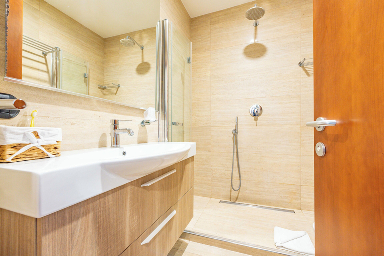 Bathroom 3, Andenis Tiber House, Rome