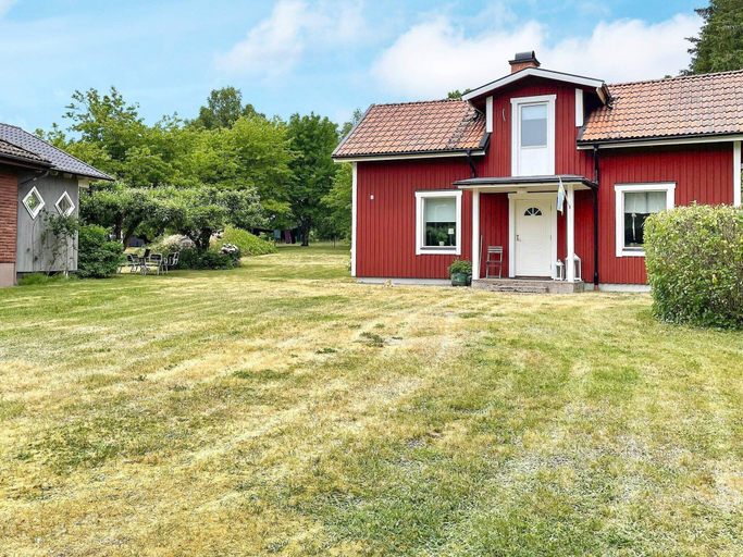 Exterior 5, 7 Person Holiday Home in Motala, Motala