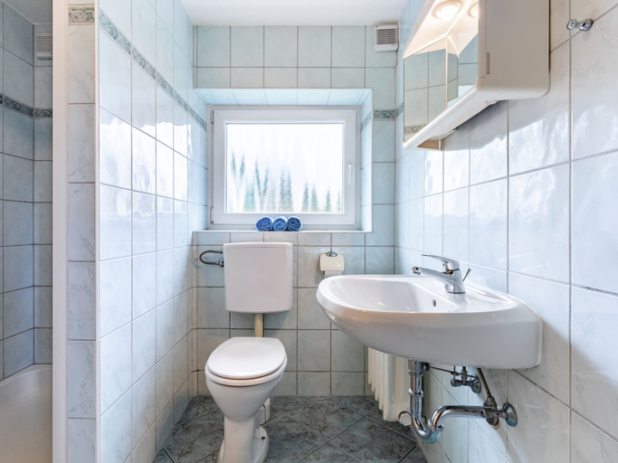 Bathroom 5, Lovely Apartment in Kühlungsborn near Sea, Rostock