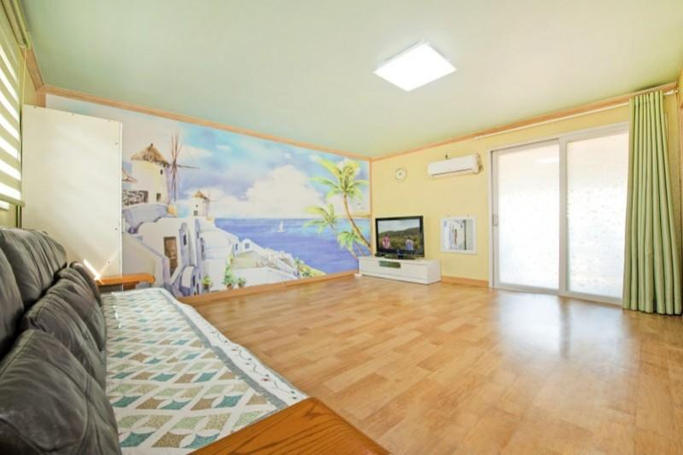 Bedroom 3, Yongin Evergreen Pension, Yongin