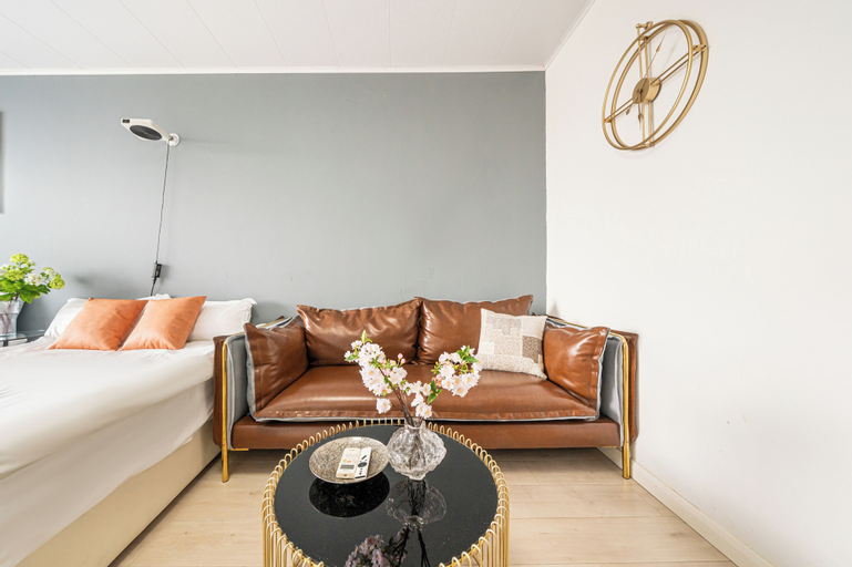 Others 5, moonlighthomestay, Shanghai